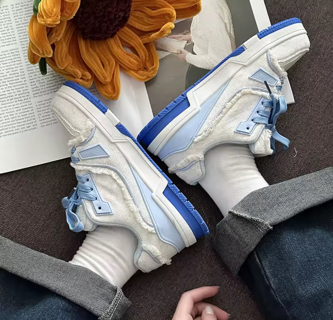 Woxez White & Blue Sneakers